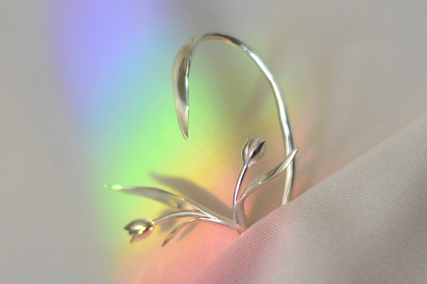 Antheia Tulip Ear Cuff