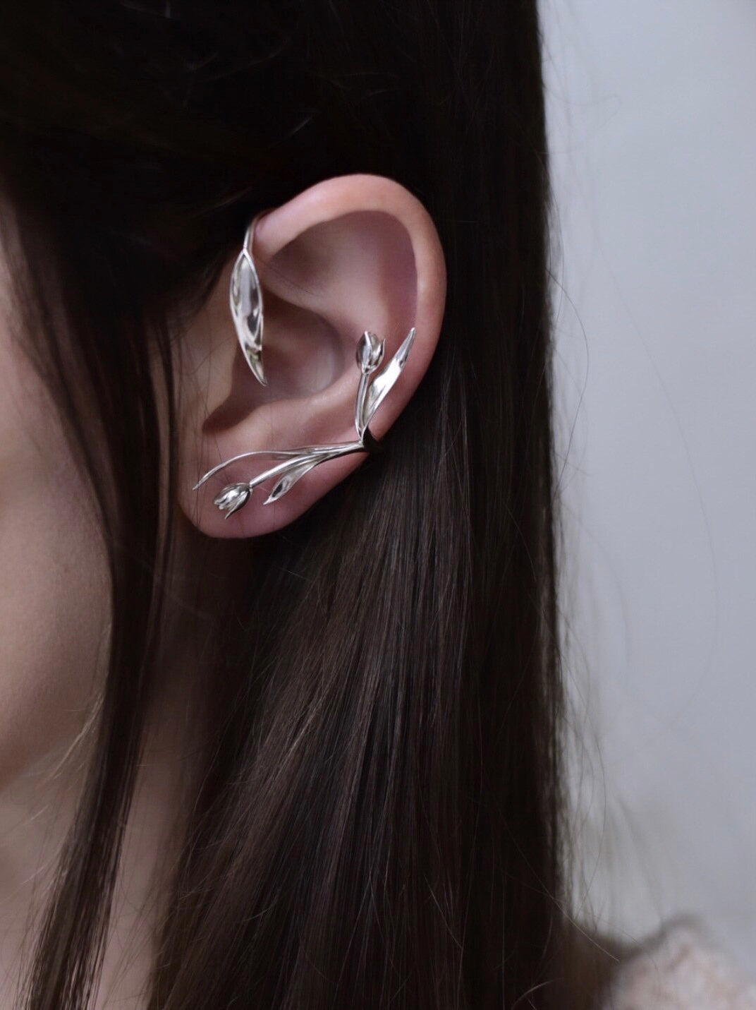 Antheia Tulip Ear Cuff