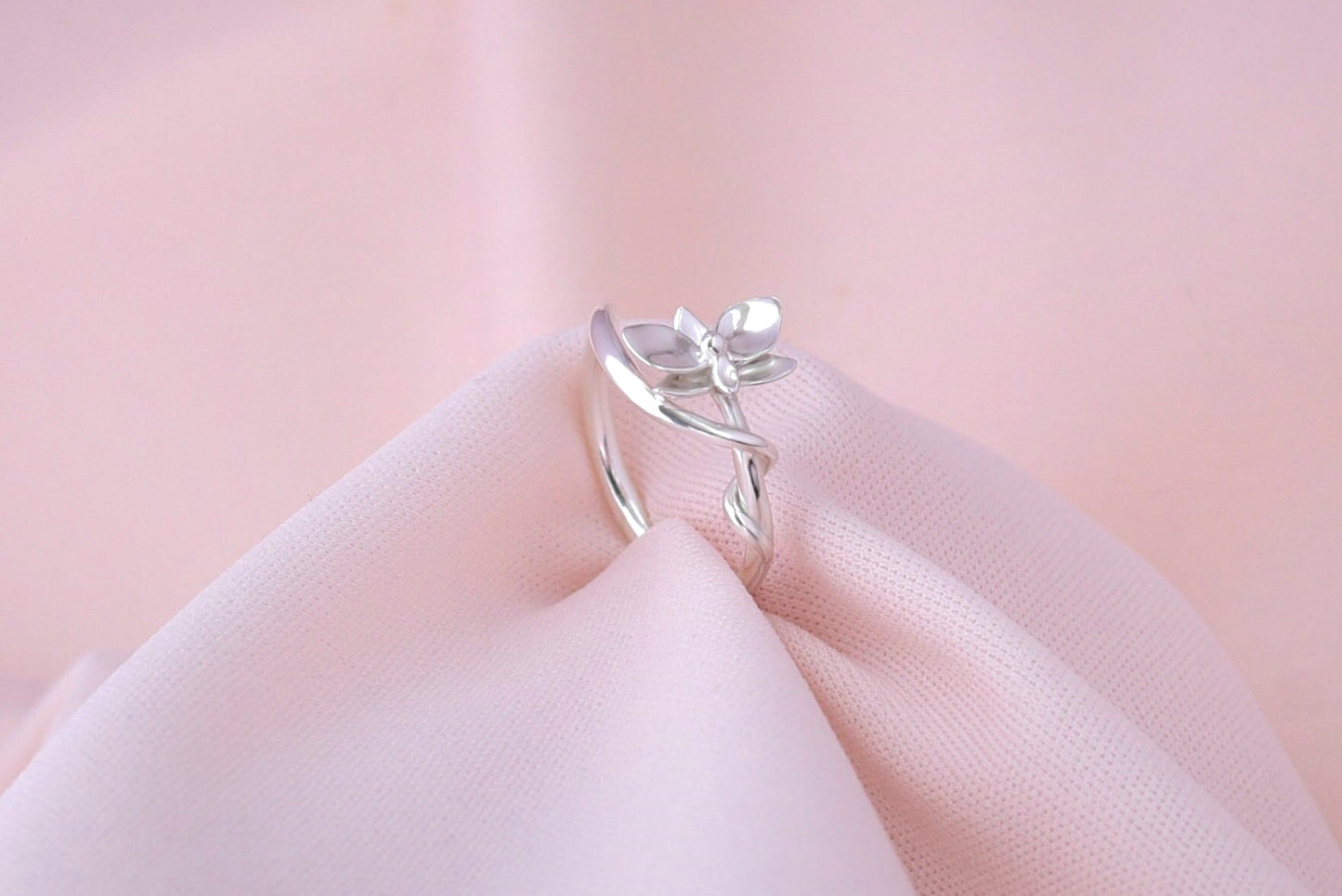 Entwined Mini Orchid Ring