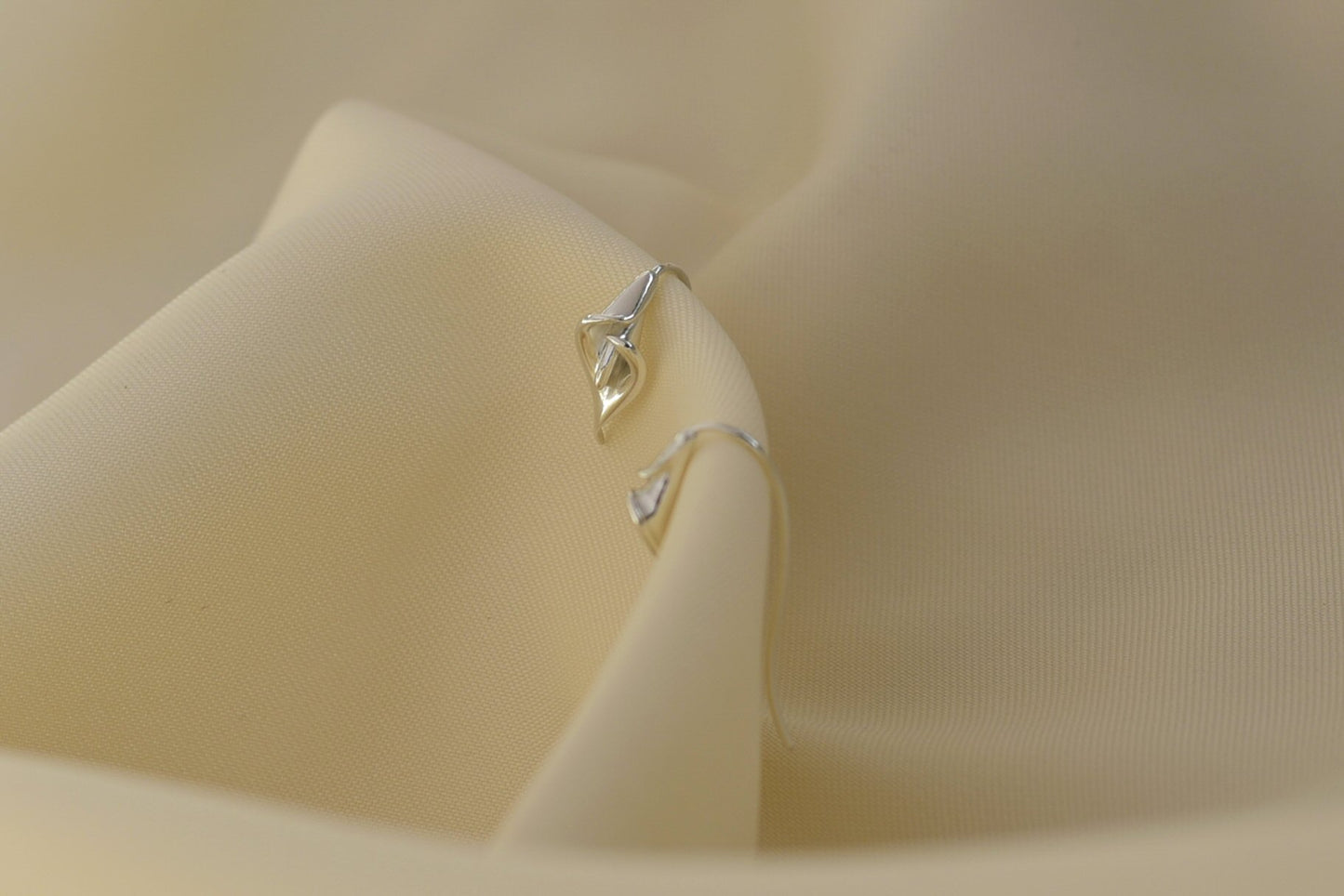 Mini Lily Earrings