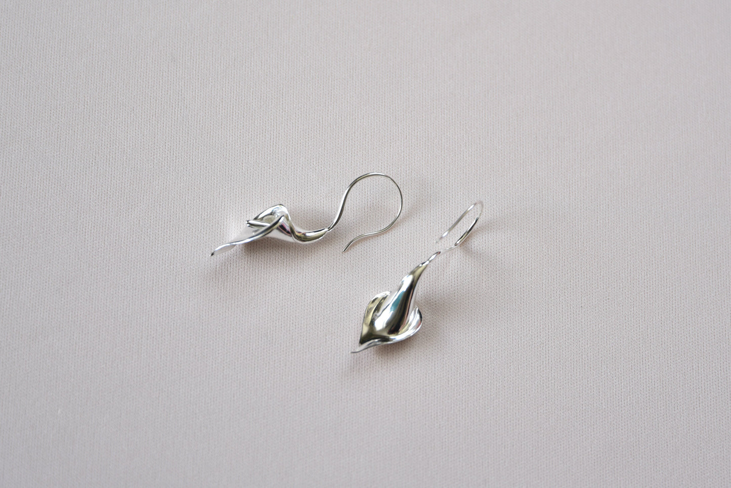 Curved Calla Earrings