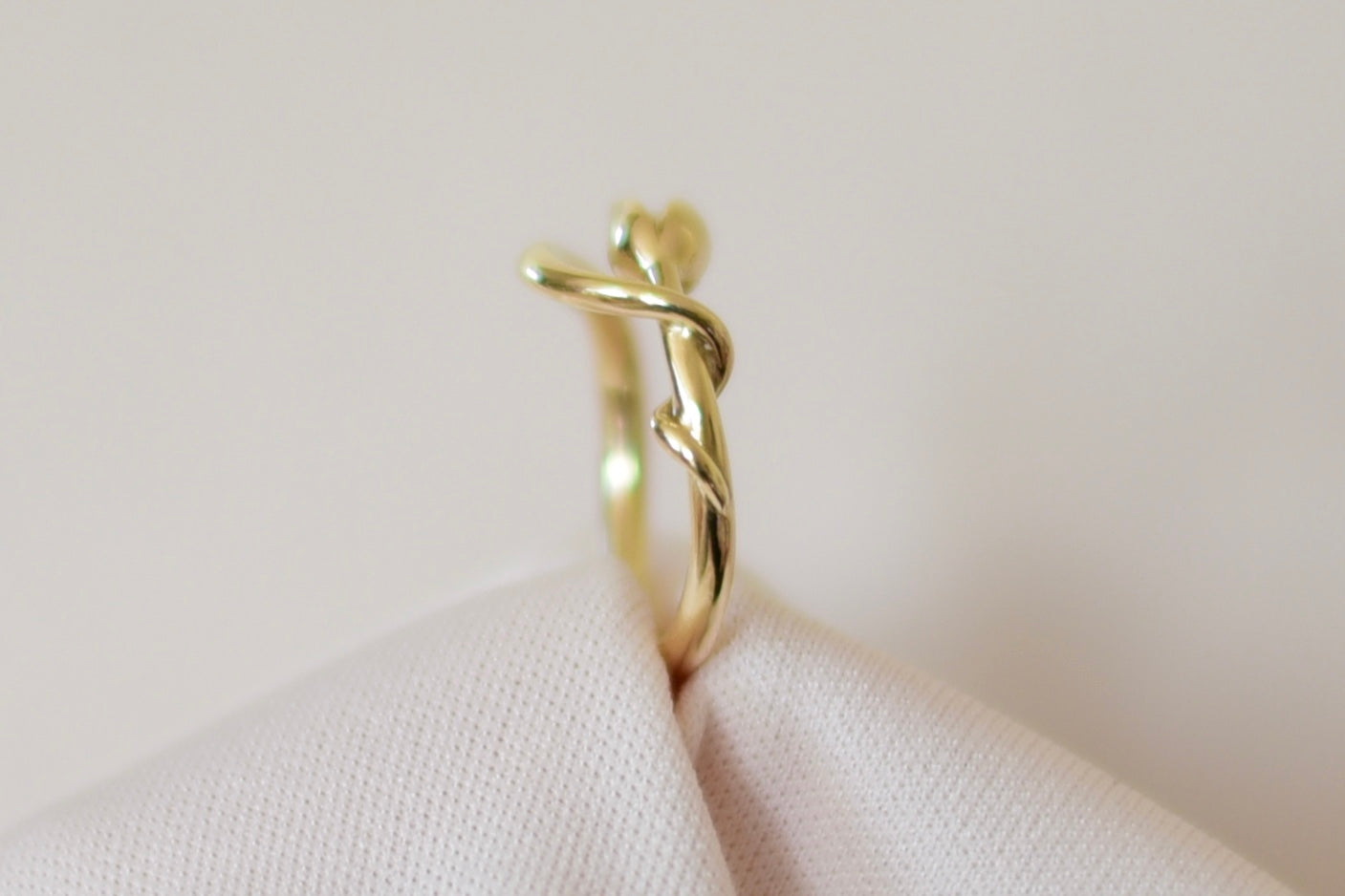 Entwined Tulip Ring - Gold