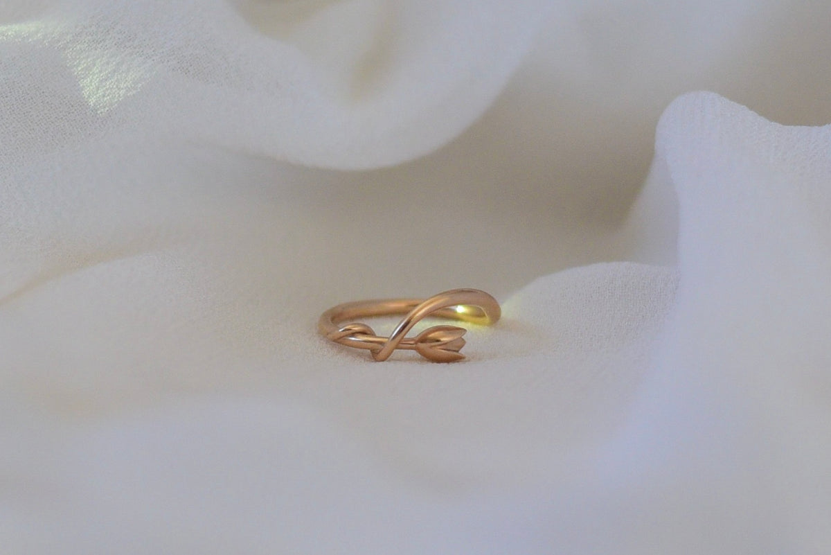 Entwined Tulip Ring - Gold