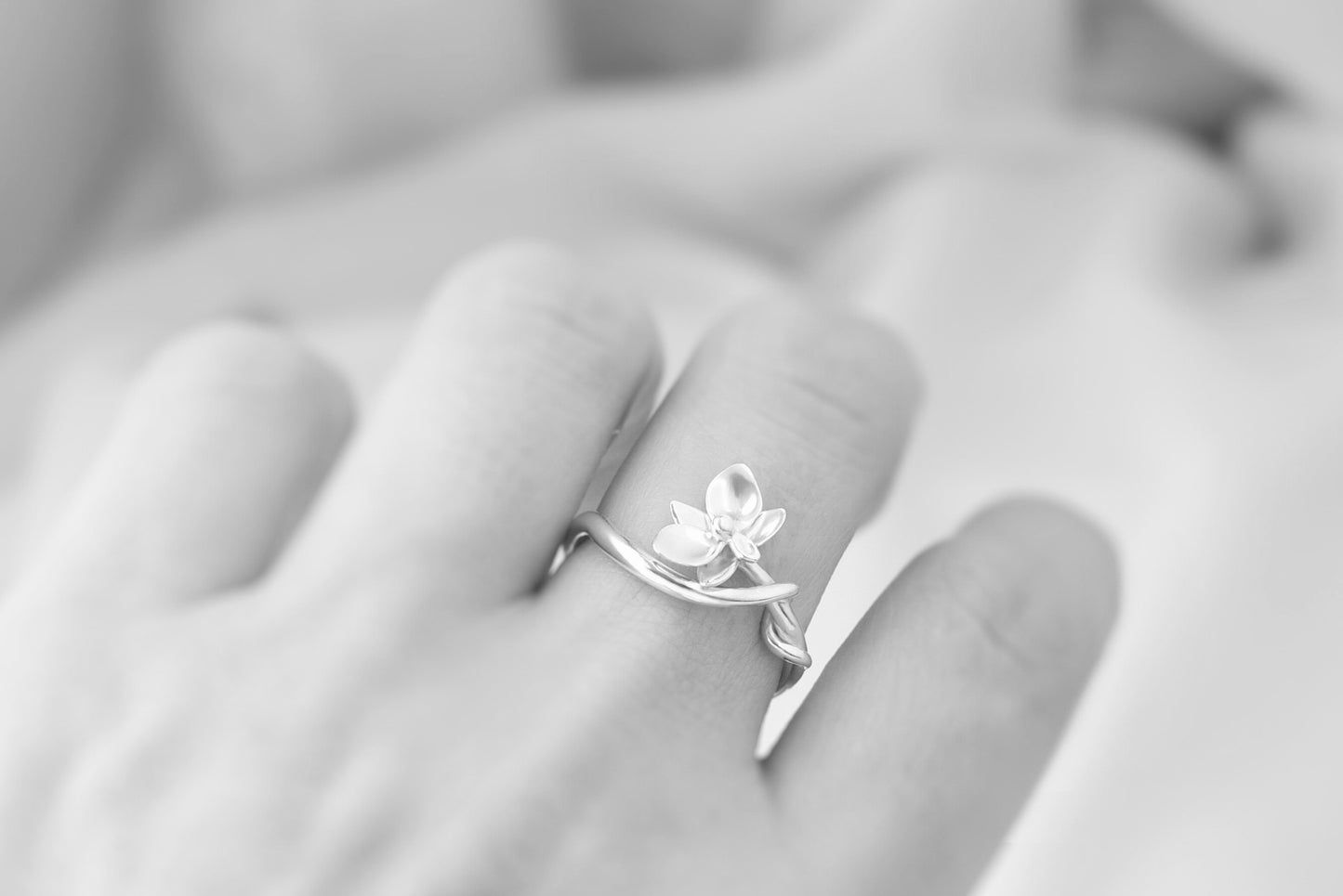 Entwined Mini Orchid Ring